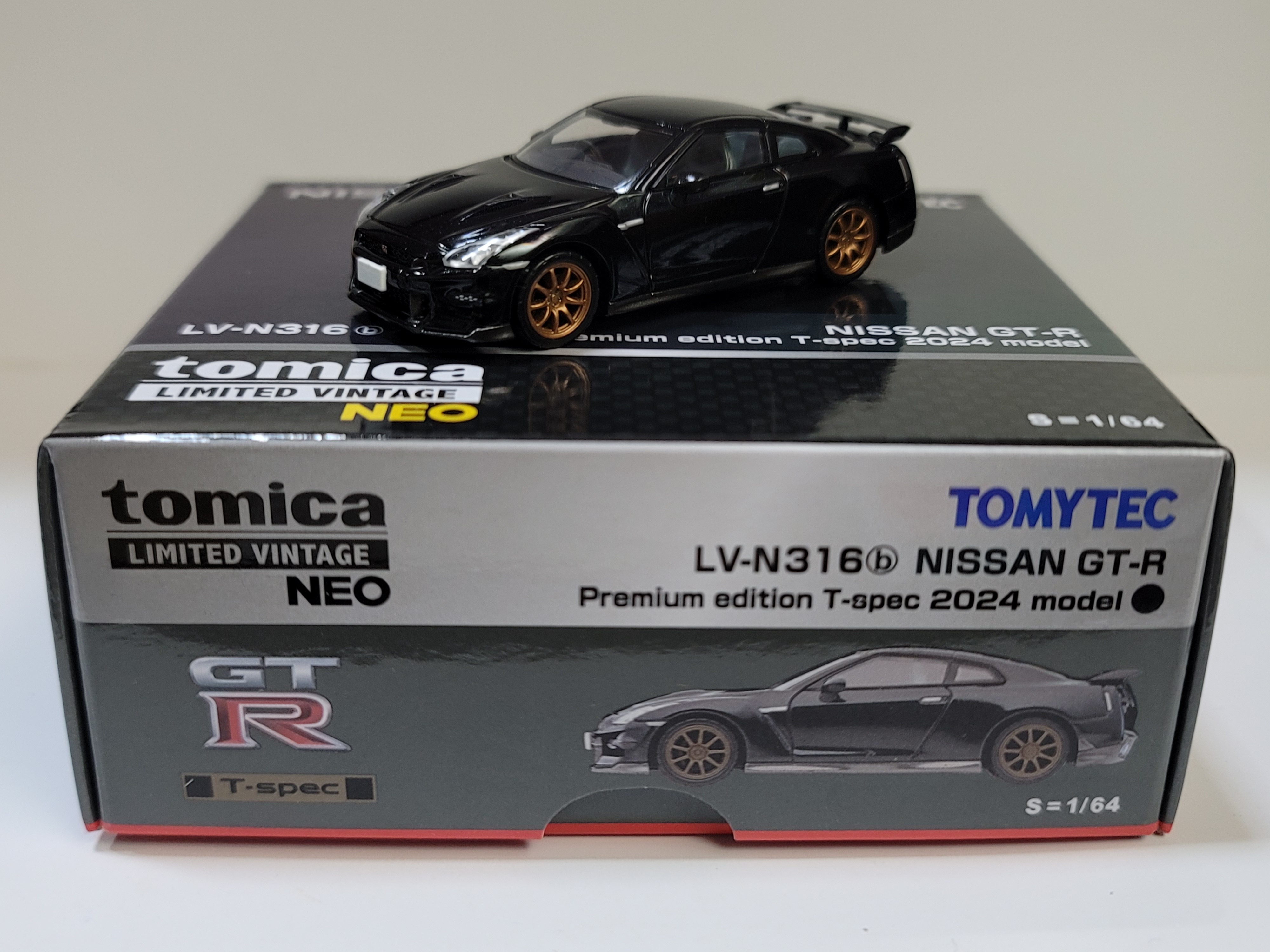 GT-R 模型 KAIDO HOUSE X MINI GT 1:64 合金模型車- Nissan Skyline GT-R