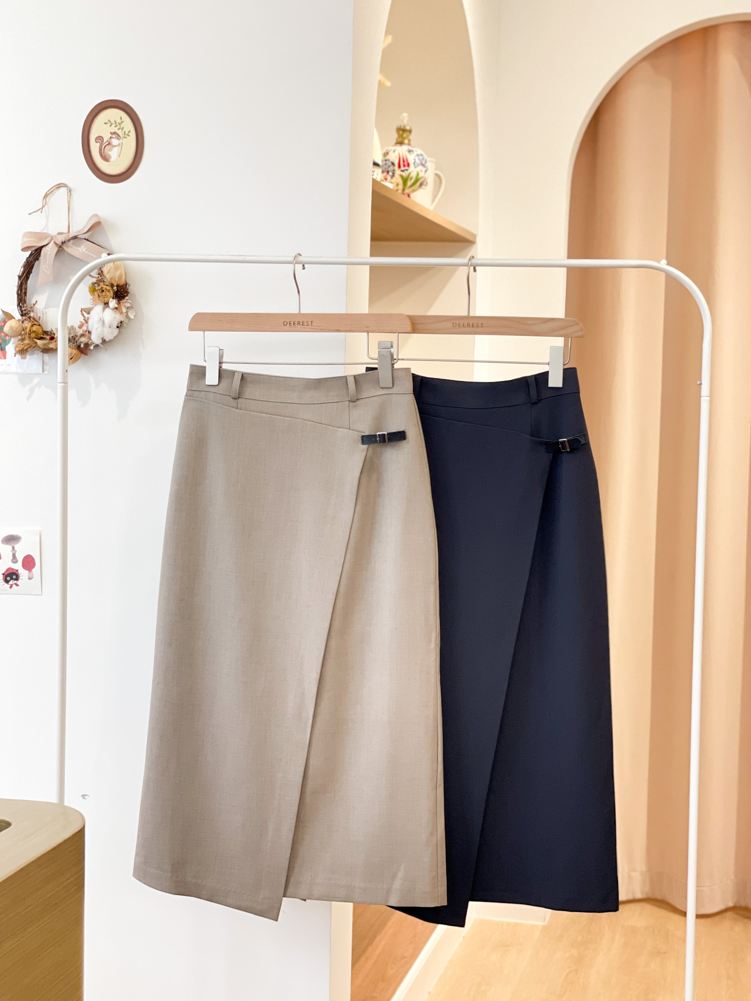 SK481 Mini Belted Slit Long Skirt