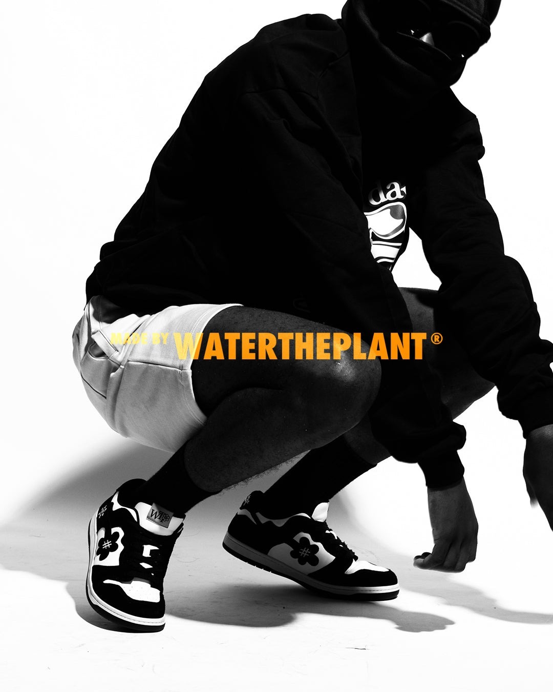 WATER THE PLANT 經典款 黑白 刺繡小花鞋 WTP