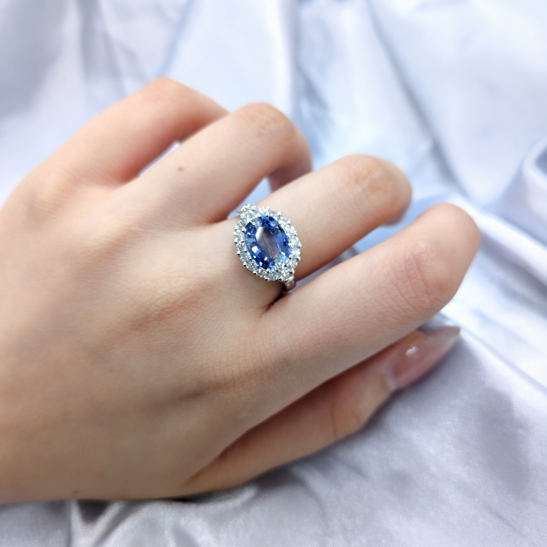 18K White Gold 2.58ct Sapphire and Diamond Ring