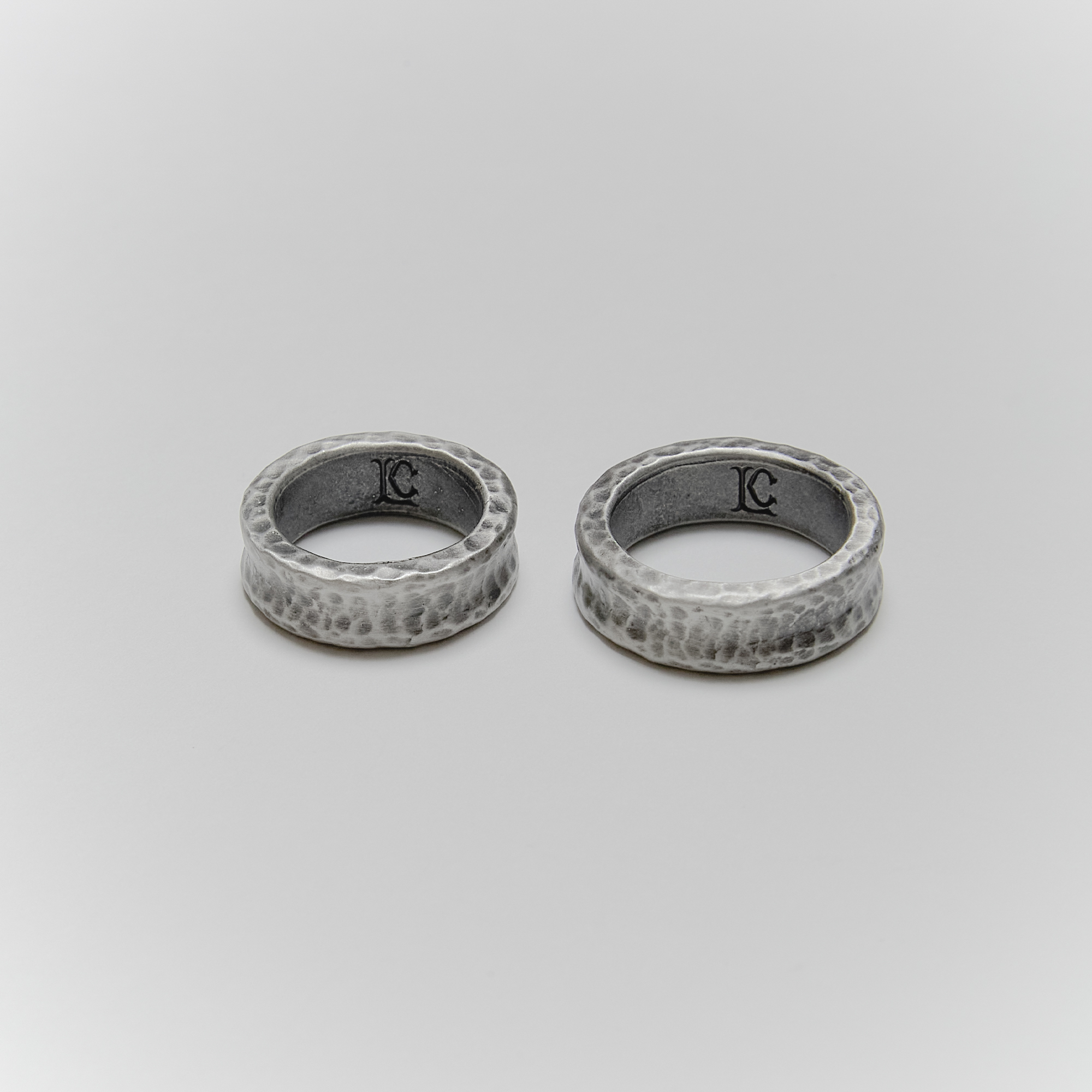 Liam Conner / 敲打做舊戒指 (細) #001-R01