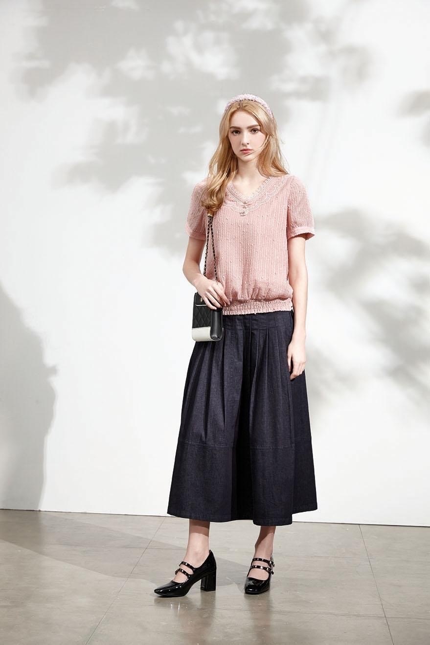 韓版OL優雅蕾絲V領珍珠釦造型甜美修身上衣U6581