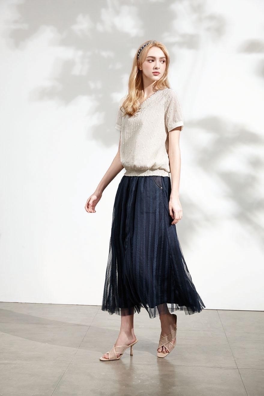 韓版OL優雅蕾絲V領珍珠釦造型甜美修身上衣U6581