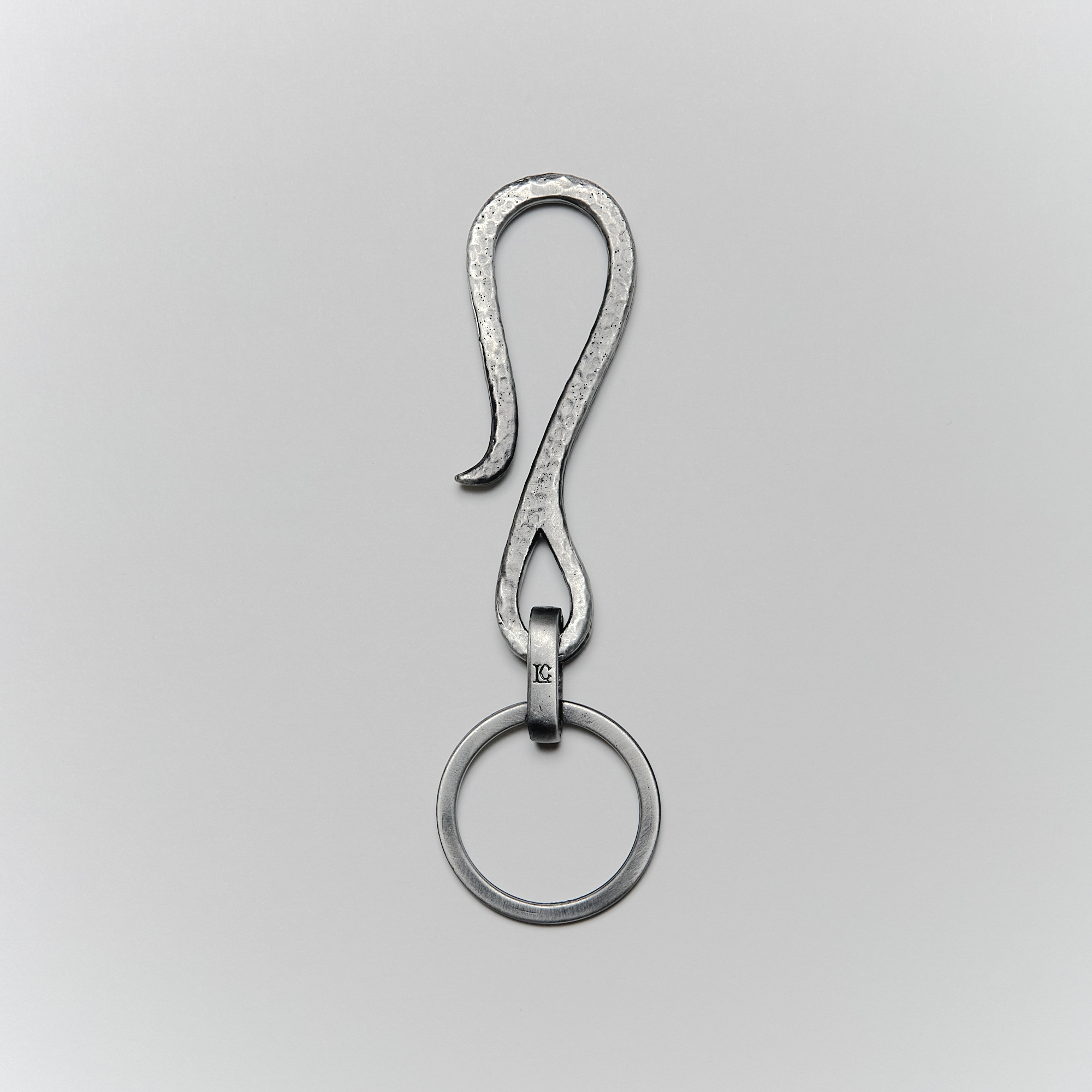 Liam Conner / 敲打做舊鑰匙勾 #001-K01