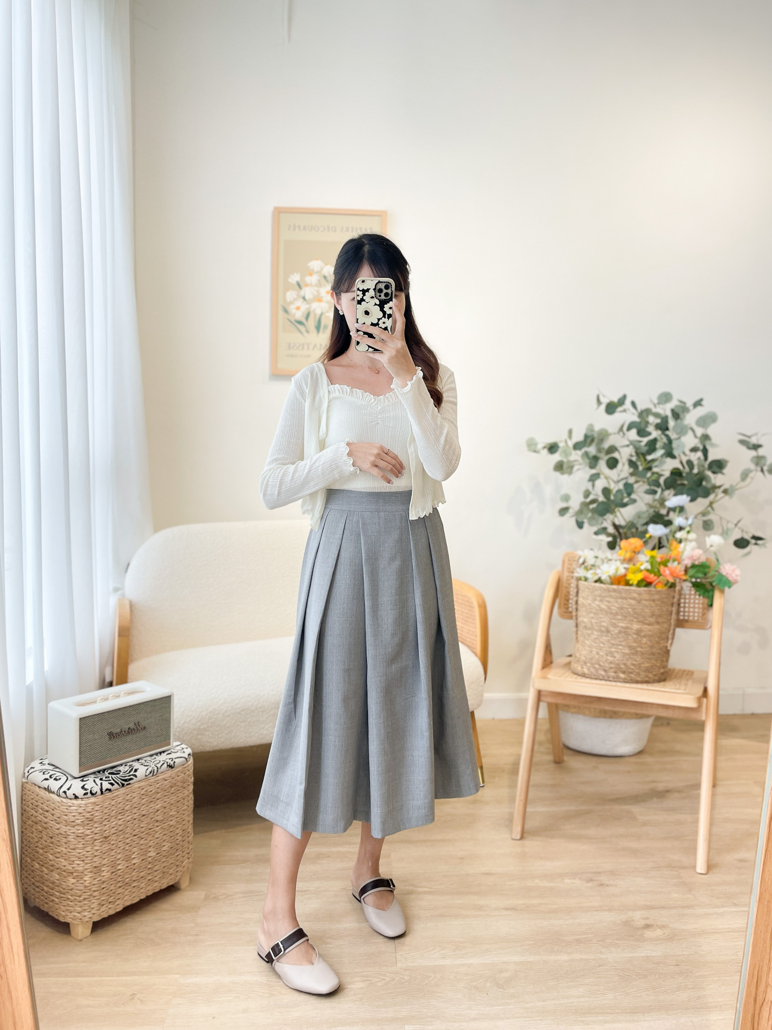 SK482 Frosty Pleated Skirt