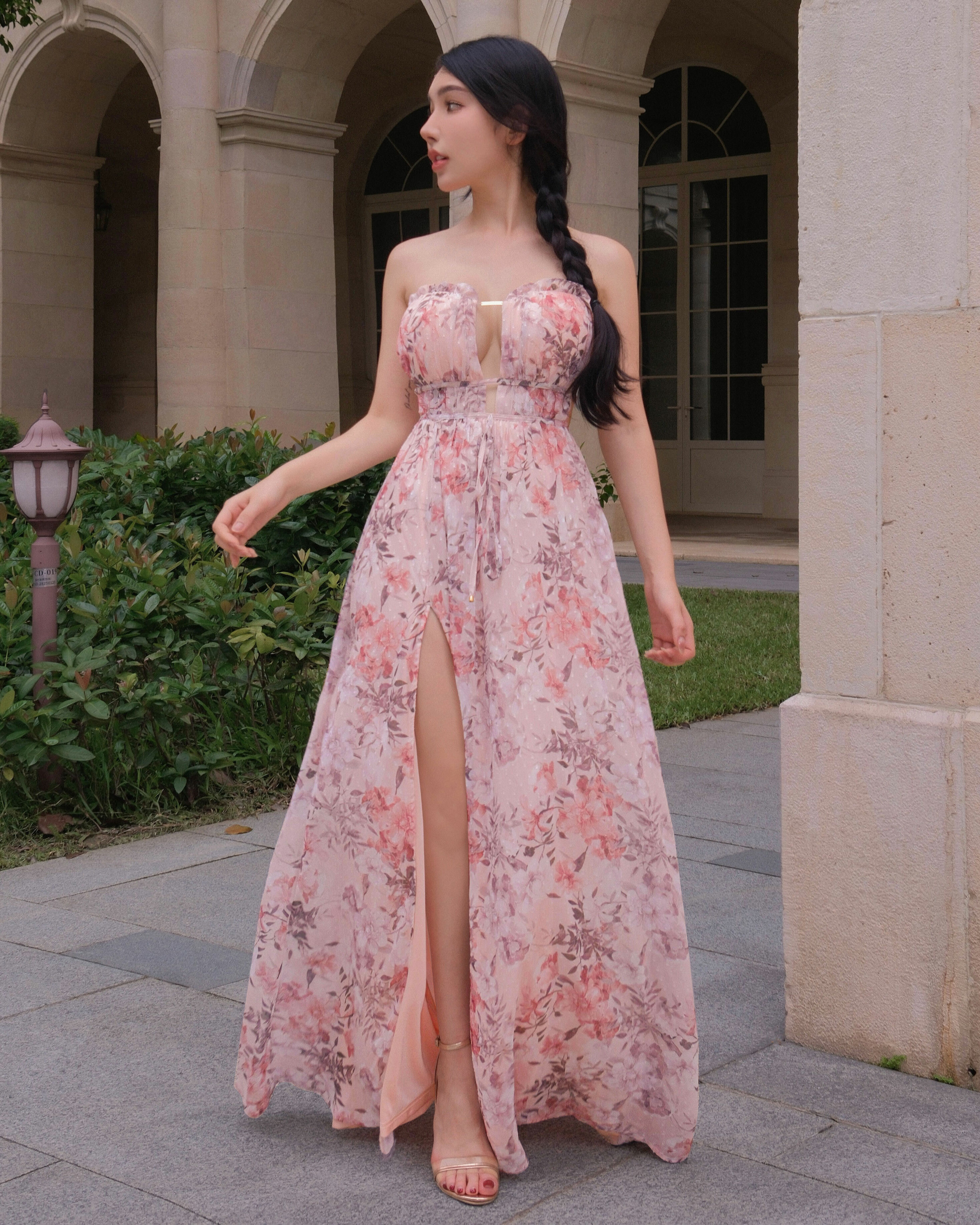 限量-渡假印花側露鏤空開衩長洋