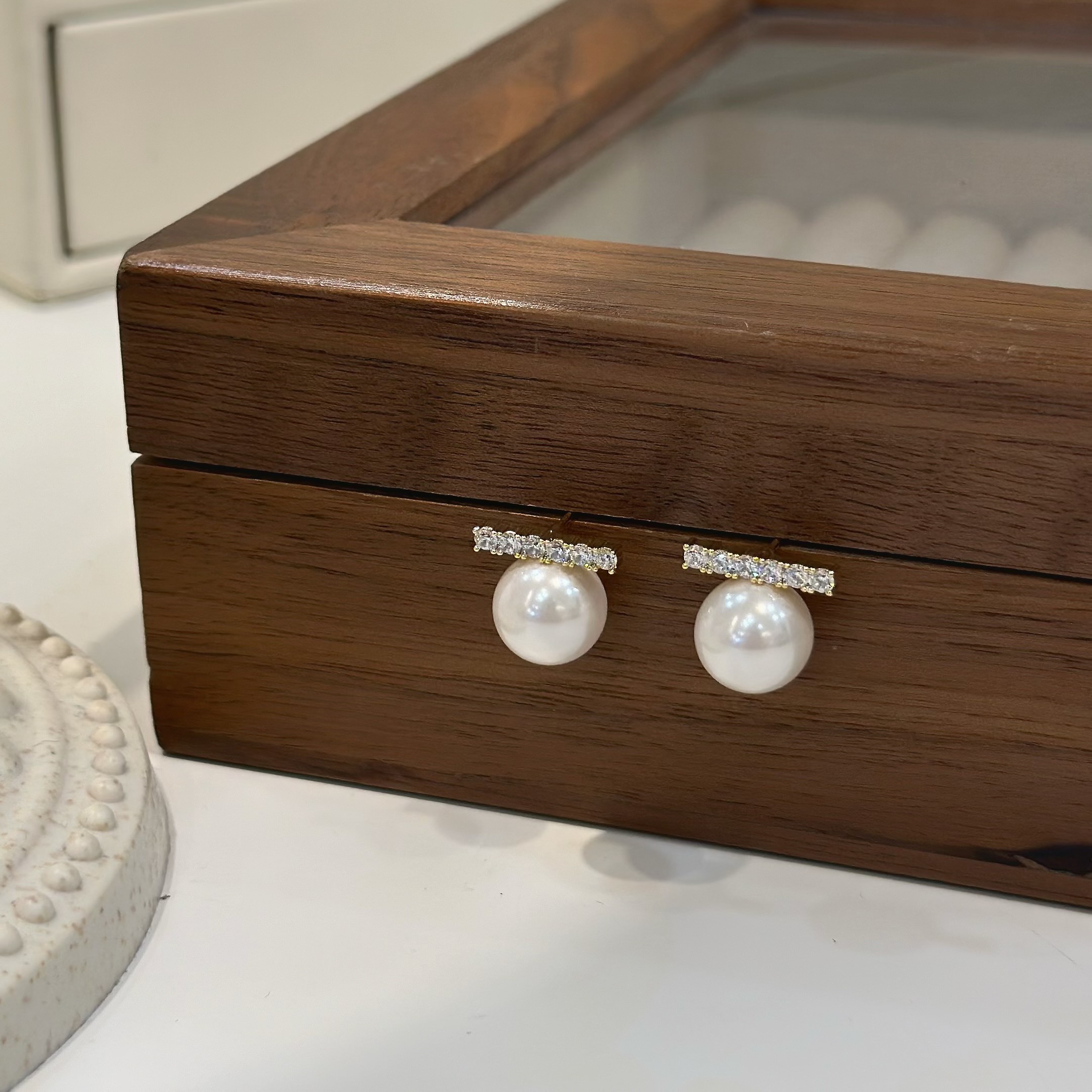 S24一字排鑽珍珠耳貼