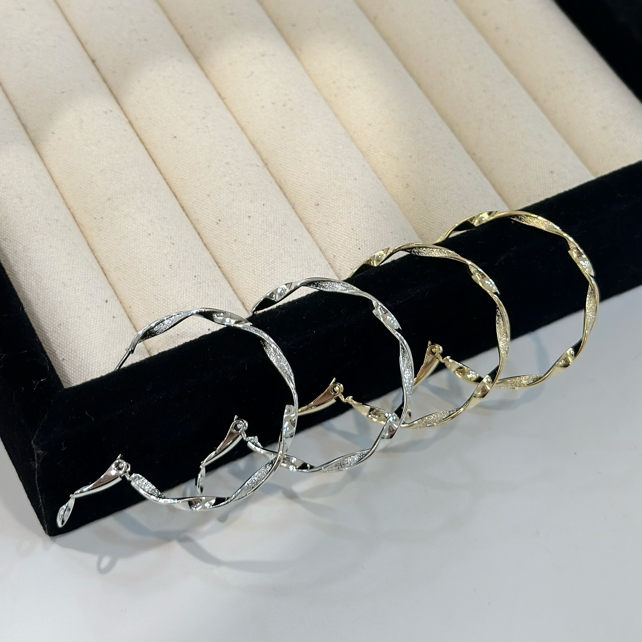 S26閃沙波浪圈圈