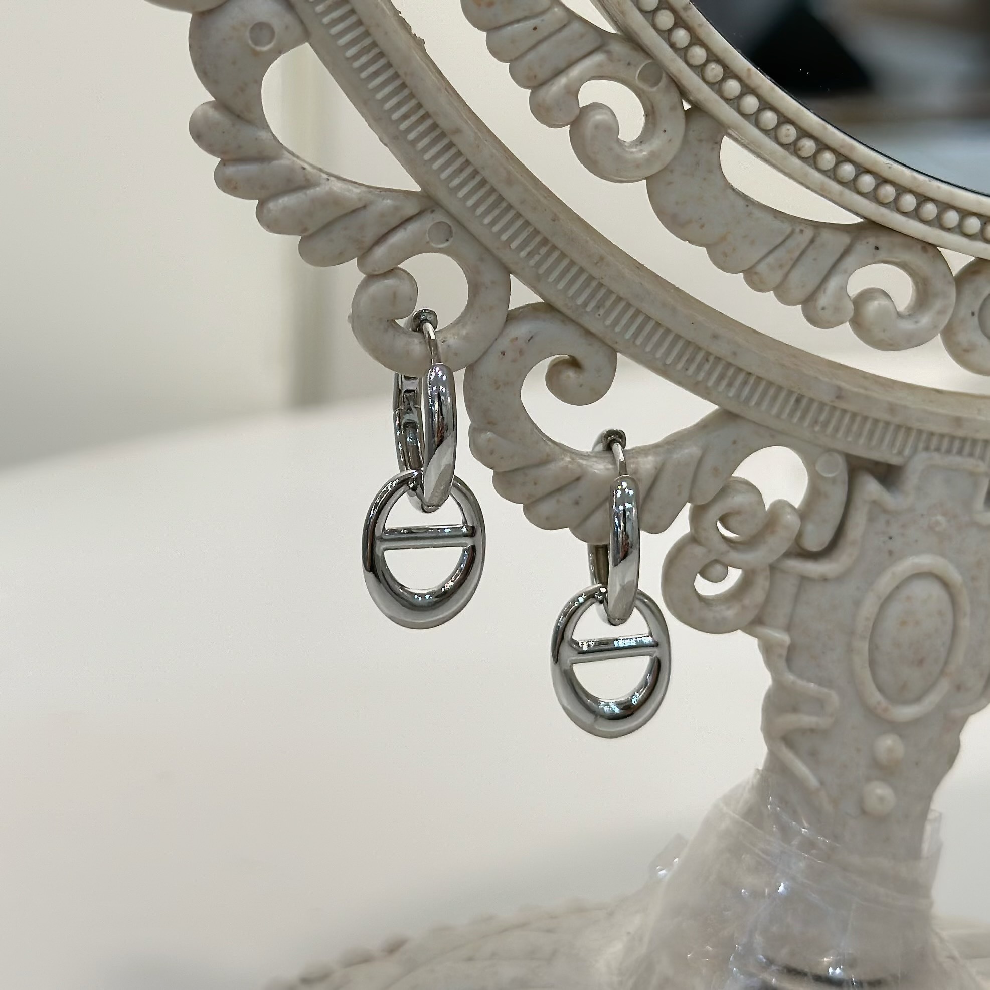 S35素面豬鼻垂吊易扣