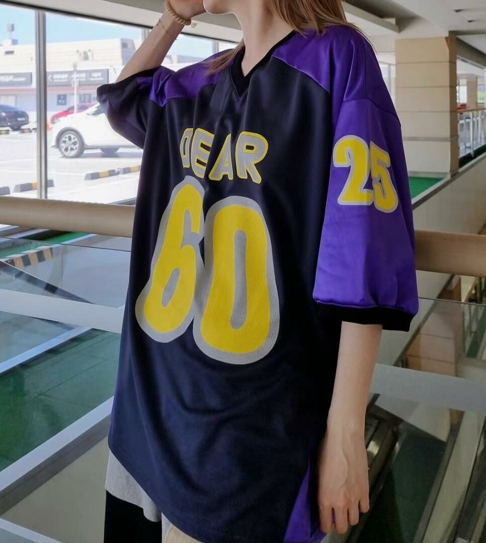 OverSize V領英文字數字短袖Tee T5553