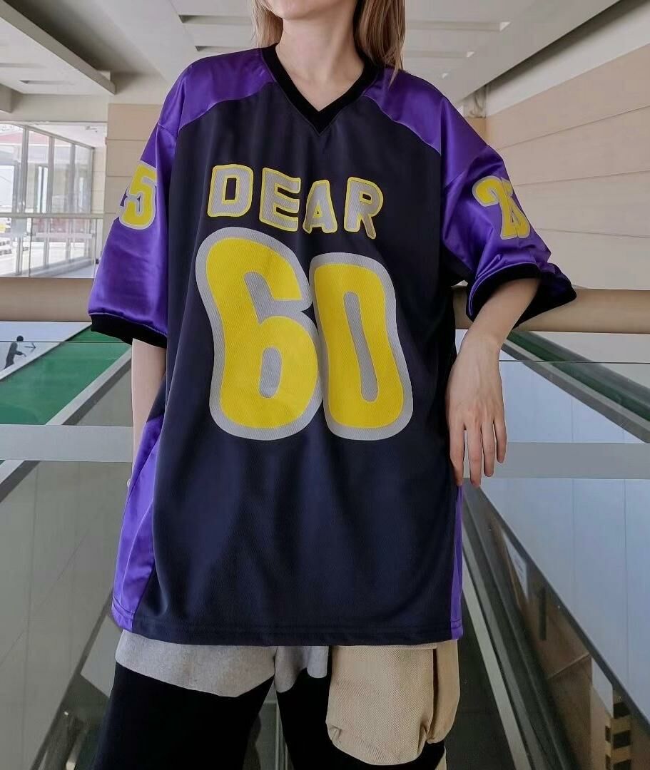 OverSize V領英文字數字短袖Tee T5553