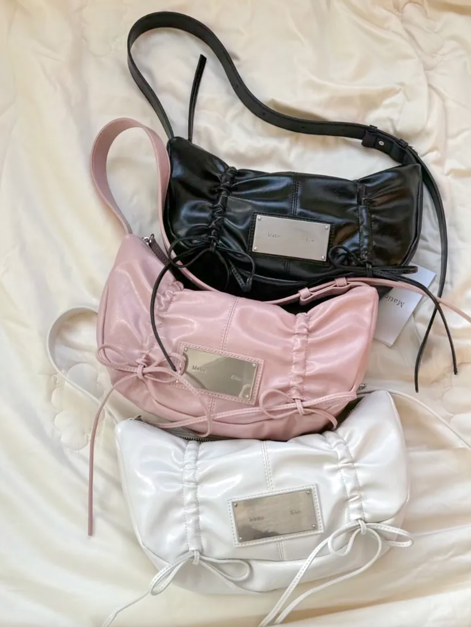 【MATIN KIM】HALF SHIRRING RIBBON ROUND BAG (3 col) 🇰🇷訂購｜MATIN KIM｜HALF SHIRRING RIBBON ROUND BAG 3色| AnyNOID
