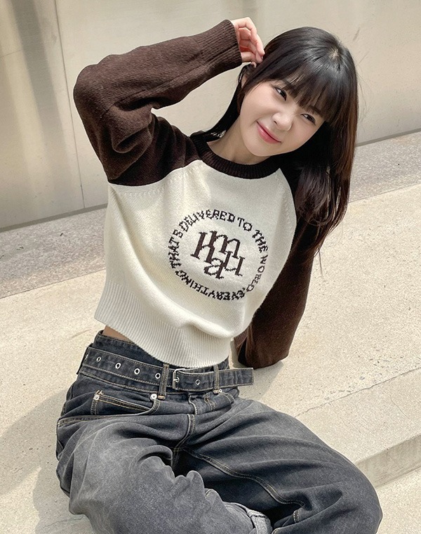 預訂｜MUAHMUAH LAMBSWOOL JACQUARD RAGLAN KNIT (2 COLOR)