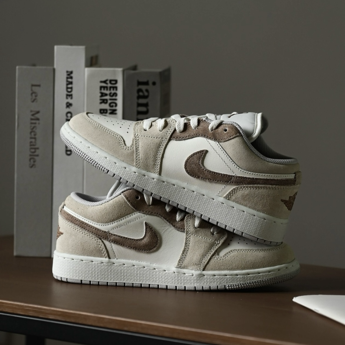 Nike Air Jordan 1 Low Legend Light Brown 摩卡淺棕 奶茶色 麂皮 低筒休閒鞋 男女鞋 大童