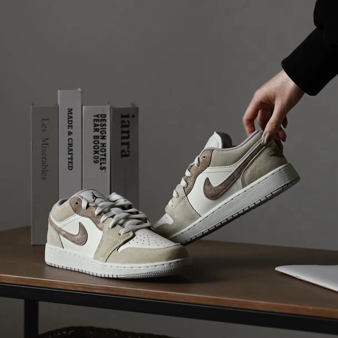 Nike Air Jordan 1 Low Legend Light Brown 摩卡淺棕 奶茶色 麂皮 低筒休閒鞋 男女鞋 大童