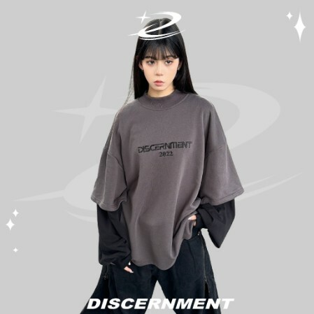 DISCERNMENT DCM 水洗 刺繡 假兩件 長袖 高領 小高領