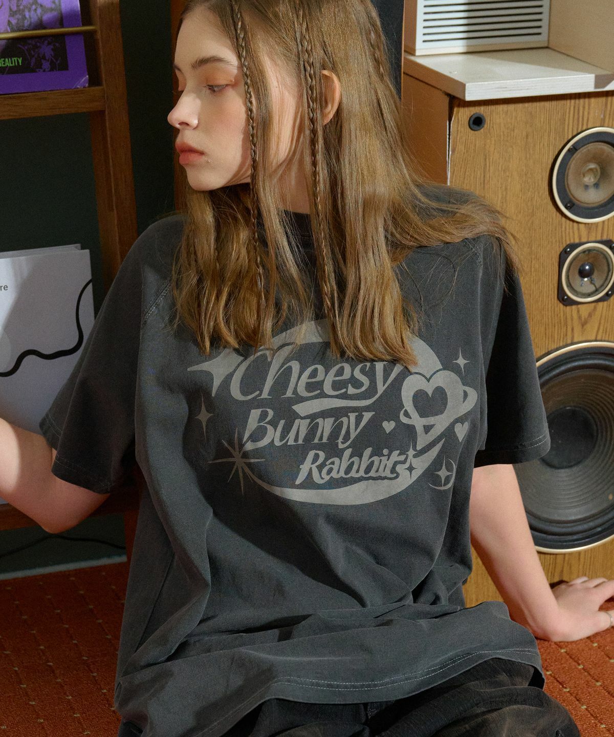 CPGN STUDIO Cheese Bunny Raglan Pigment T-Shirt