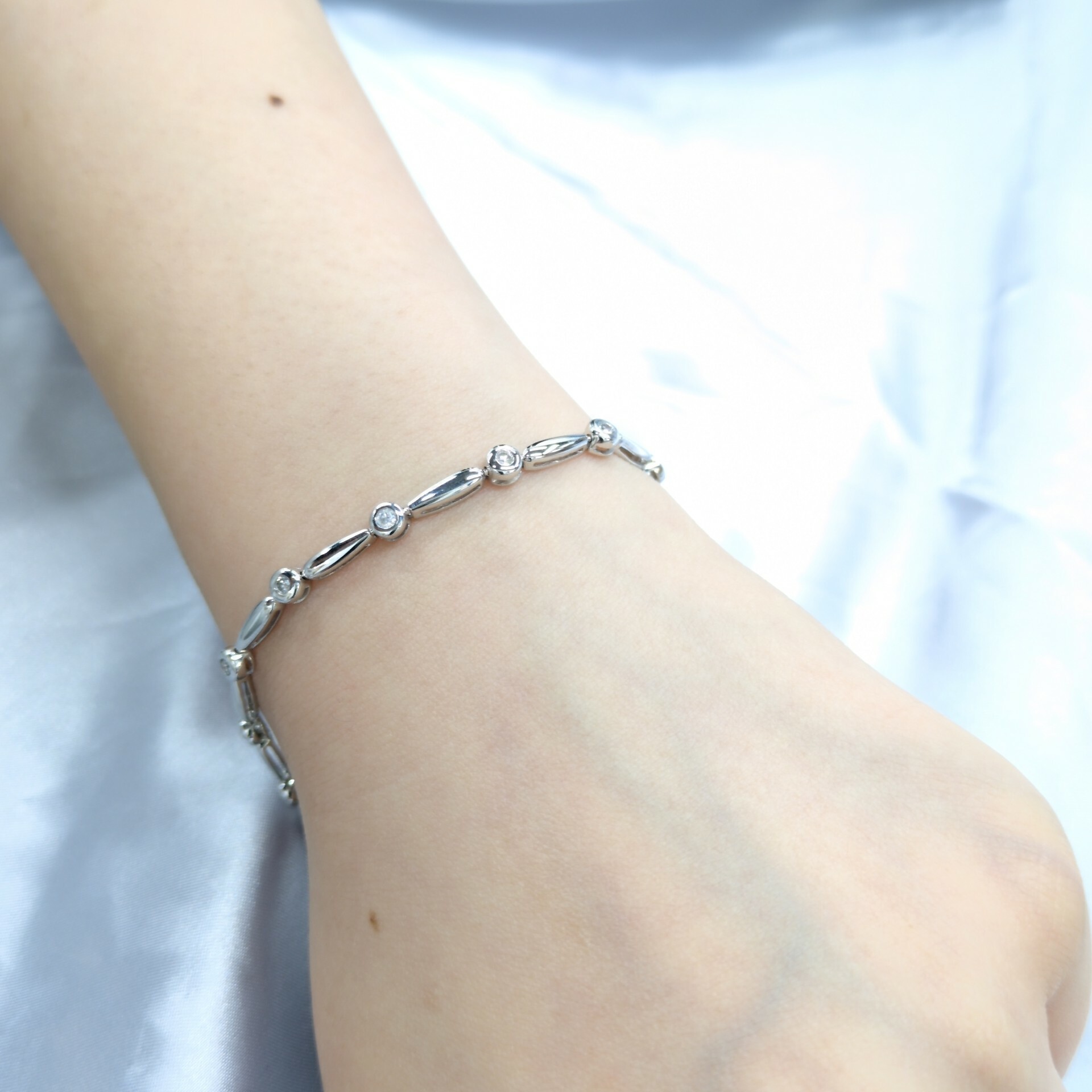 全新18K白金20份鑽石手鍊