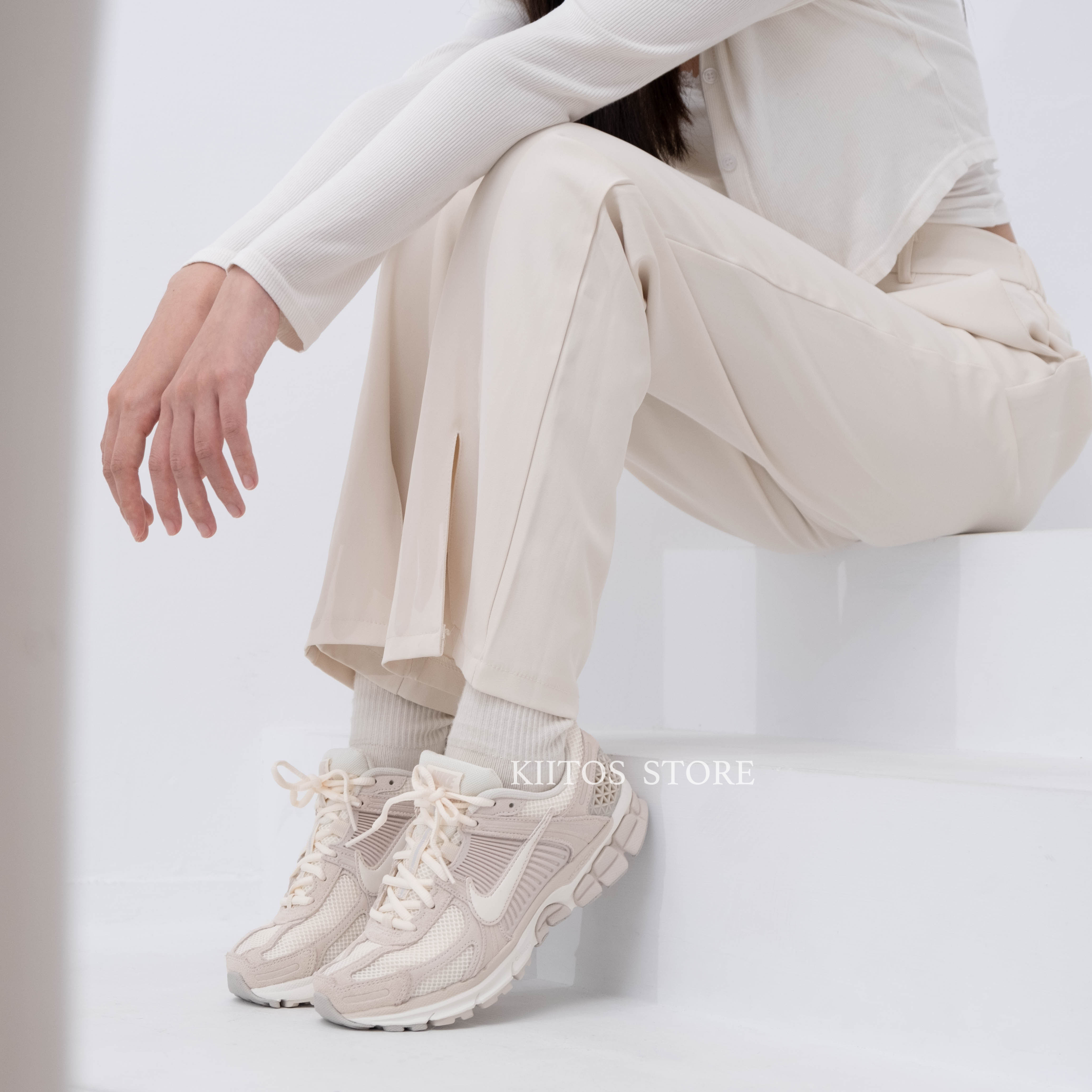 Nike Zoom Vomero 5 "Light Orewood Brown" 麂皮奶茶 HF1553-100