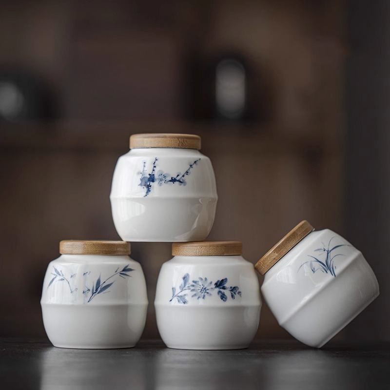 白瓷手繪茶葉罐