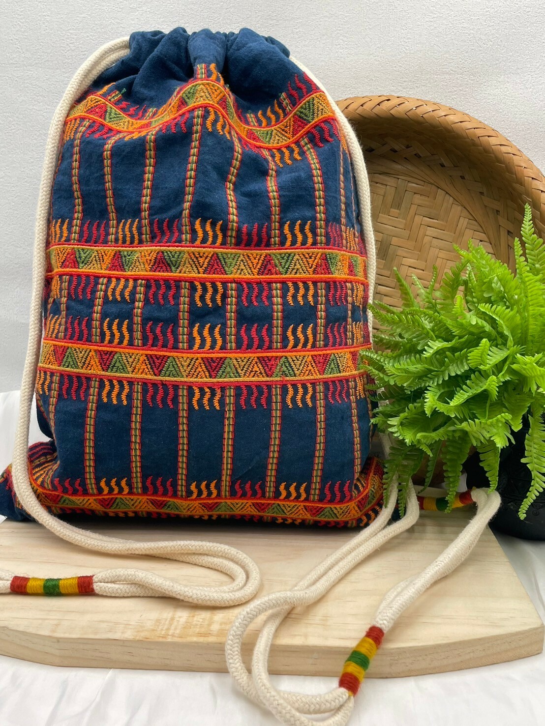 No.1圖騰電繡束口後背包