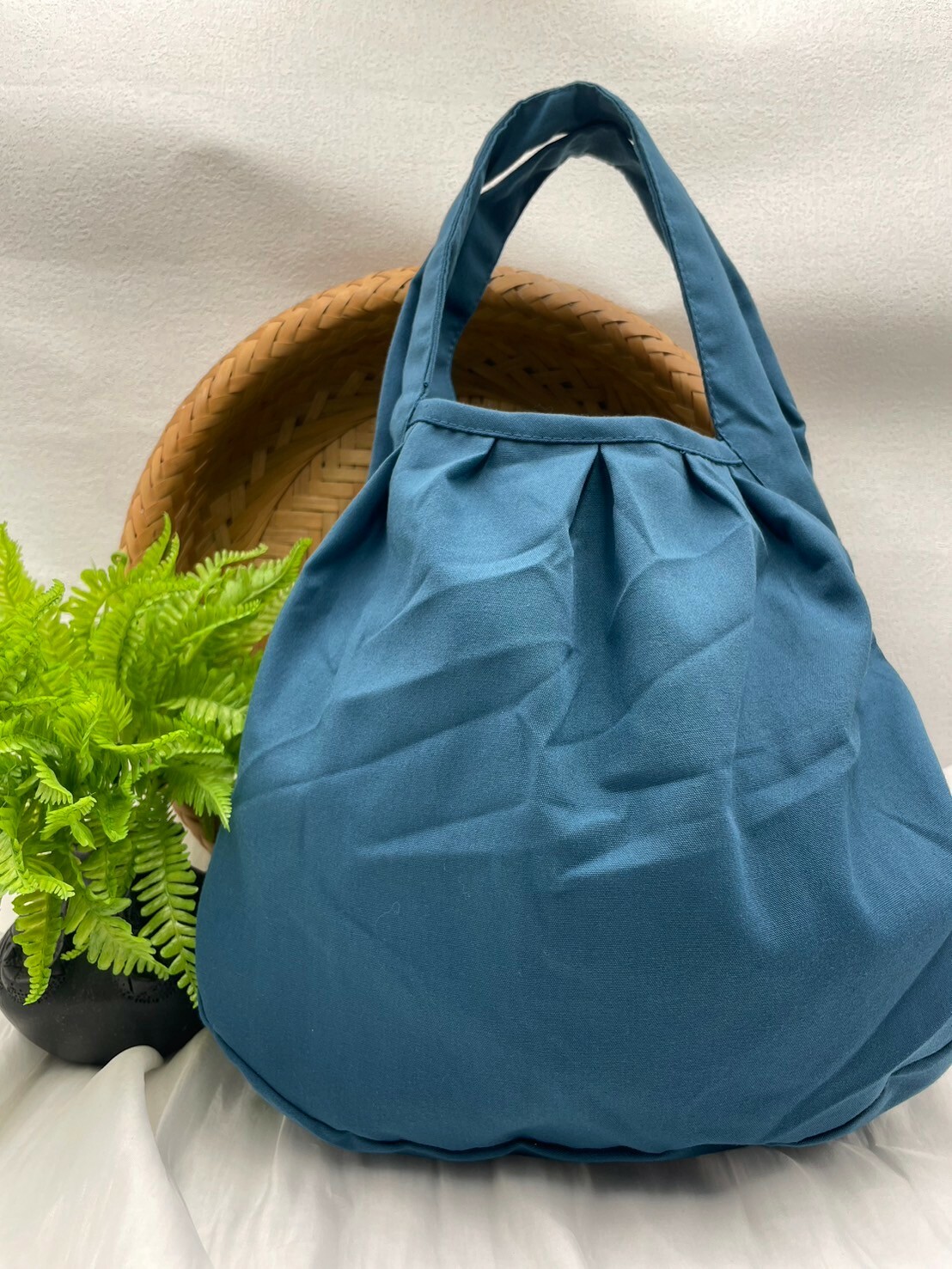 No.2手工珠繡圓形手提包-總長39深28最寬30