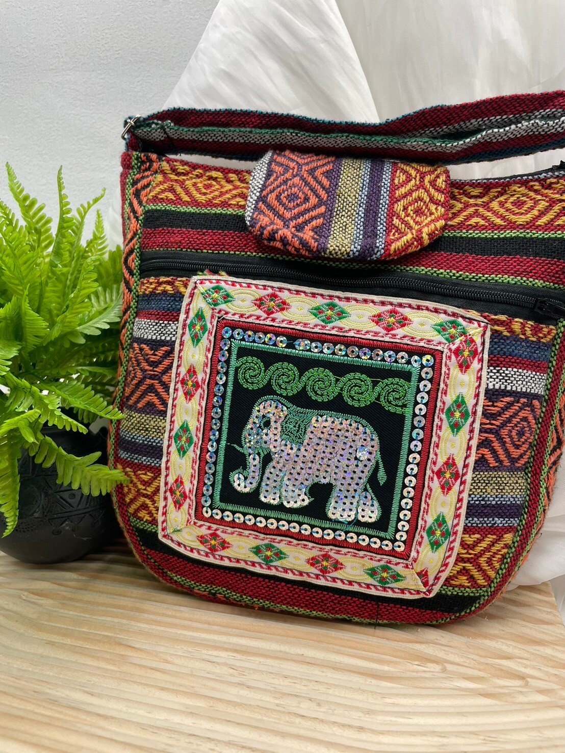 No.1民族風大象圖騰側背包.包寬約25深25