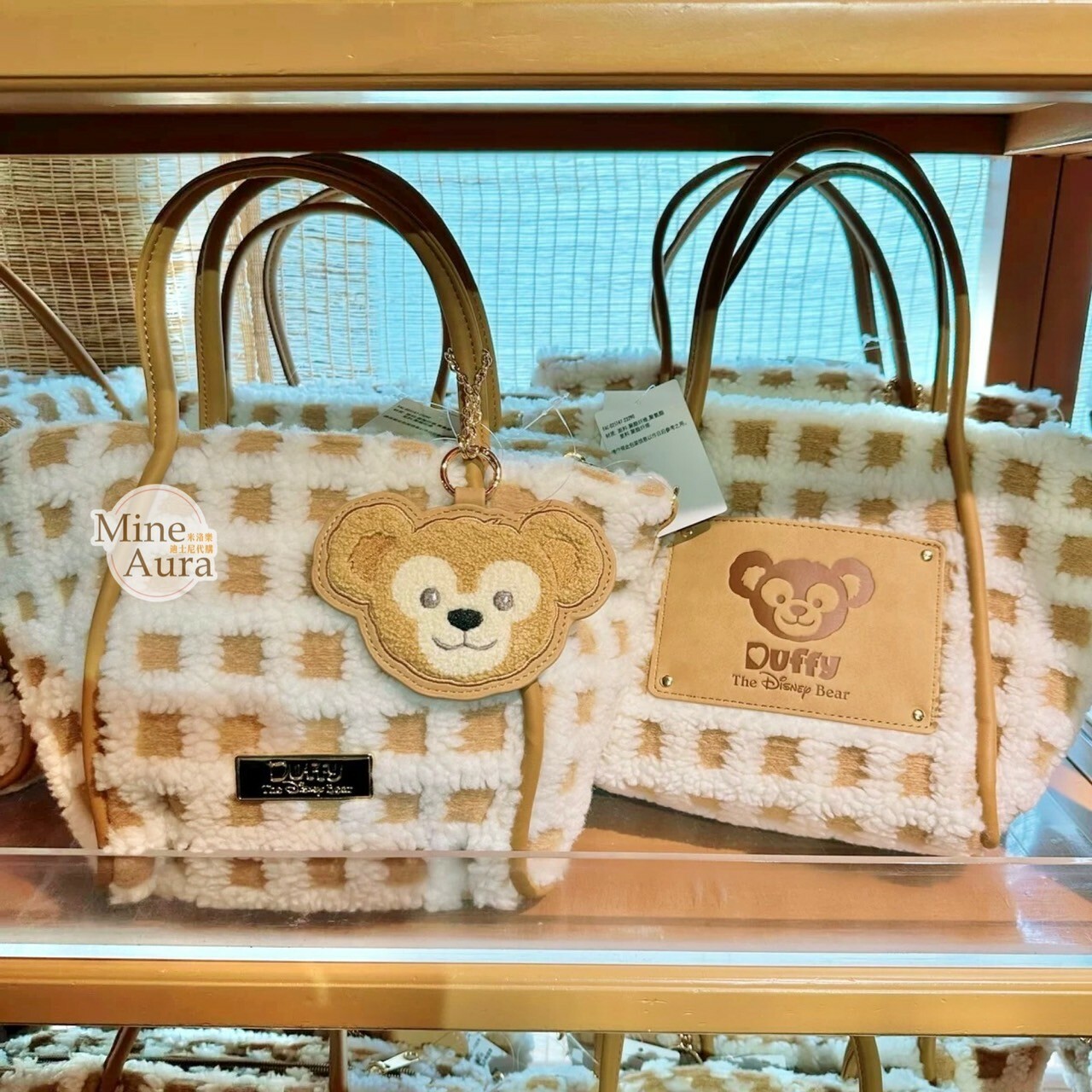 (限時特價) 達菲 Duffy 毛毛格紋設計 大頭吊飾  手提包 托特包 -上海迪士尼樂園