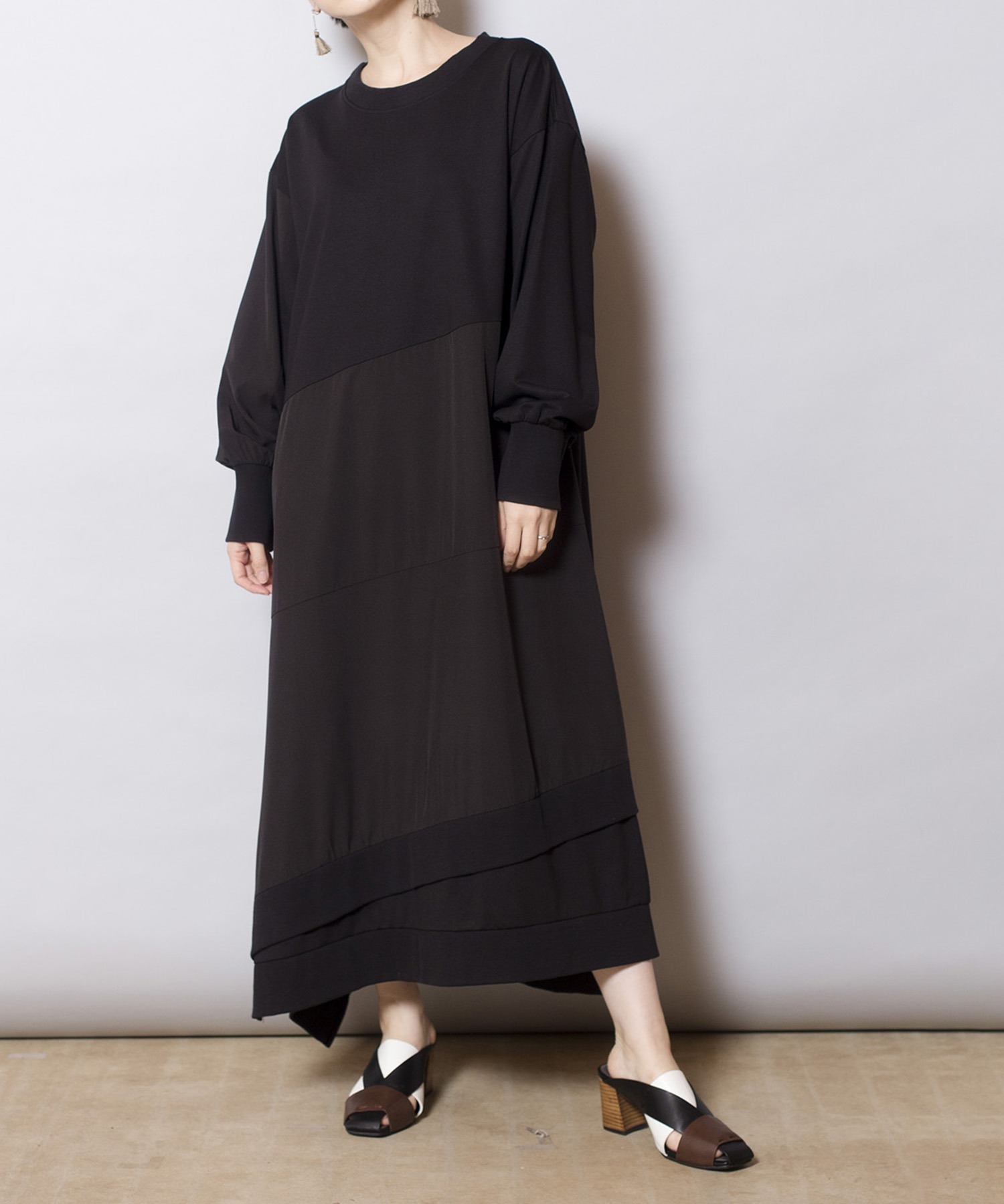 預購 - JP 不規則下擺拼布One Piece