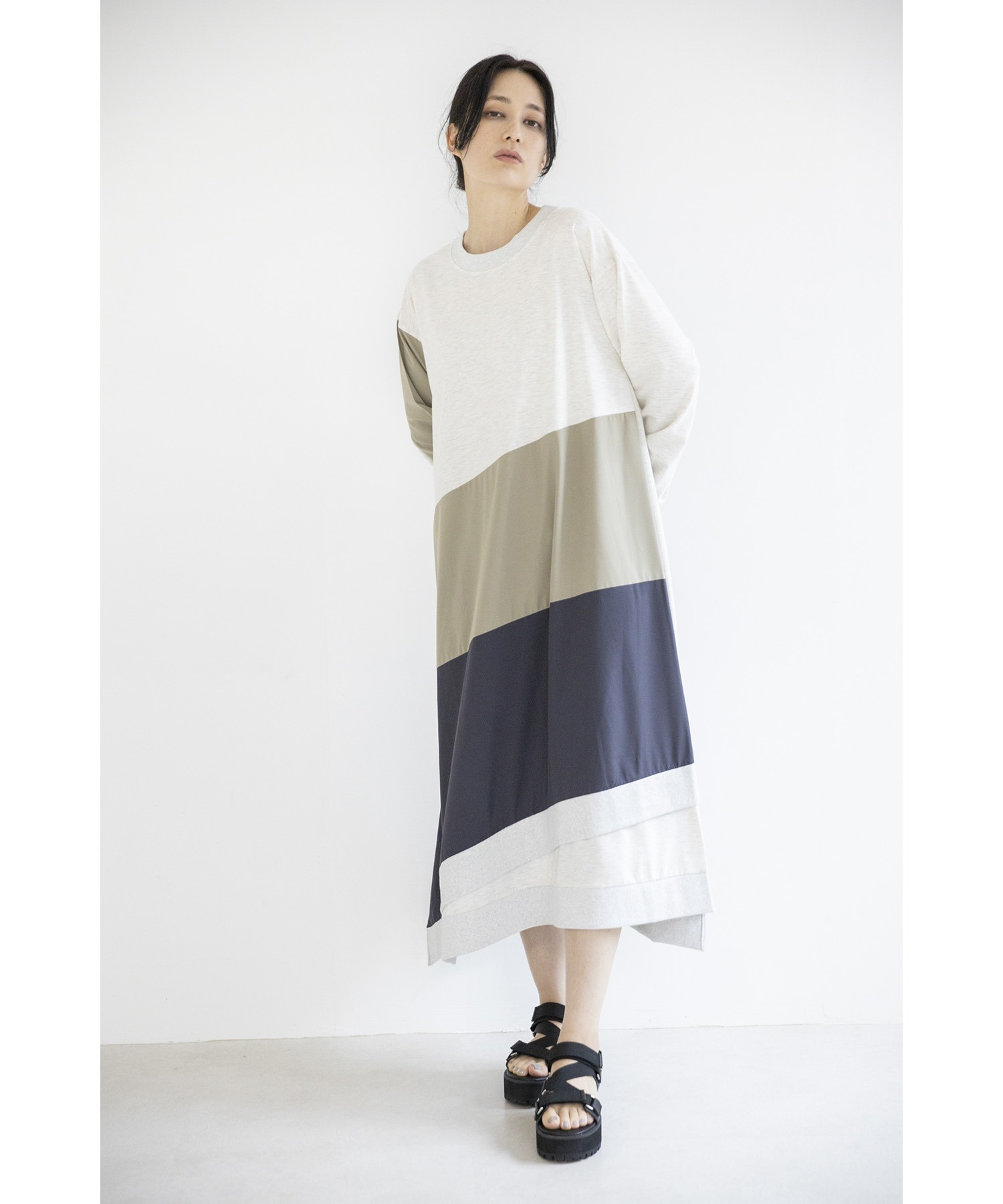 預購 - JP 不規則下擺拼布One Piece