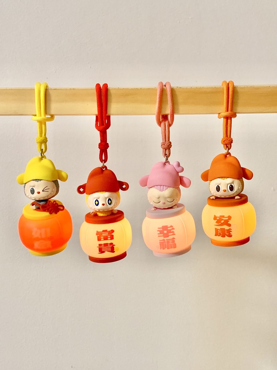 THE MONSTERS LABUBU 拉布布 來這FUN肆 矽膠 小夜燈 燈籠 吊飾 鑰匙圈 發光 盲盒 / 現貨