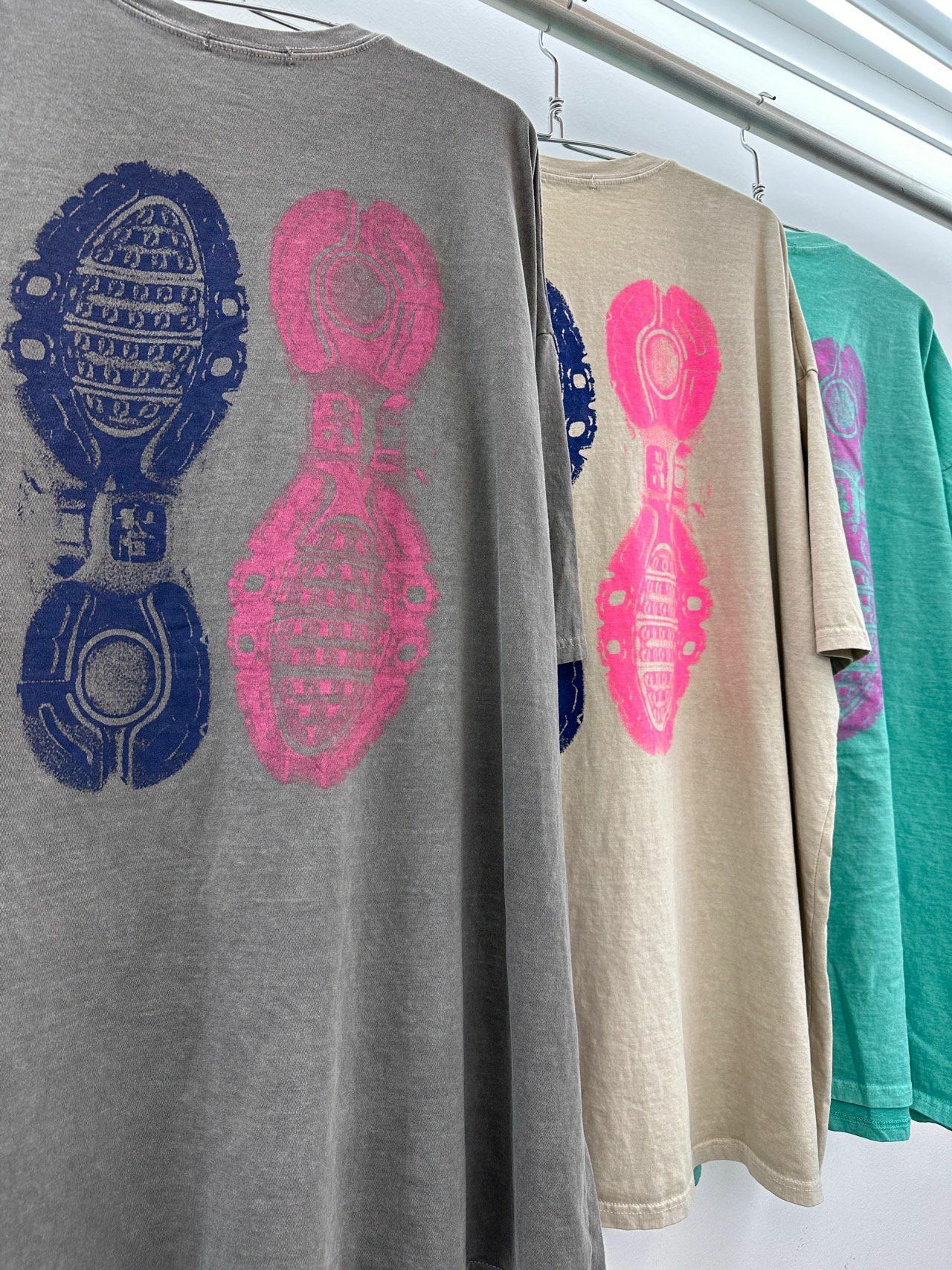 OverSize洗水腳印圖案短袖Tee T5572