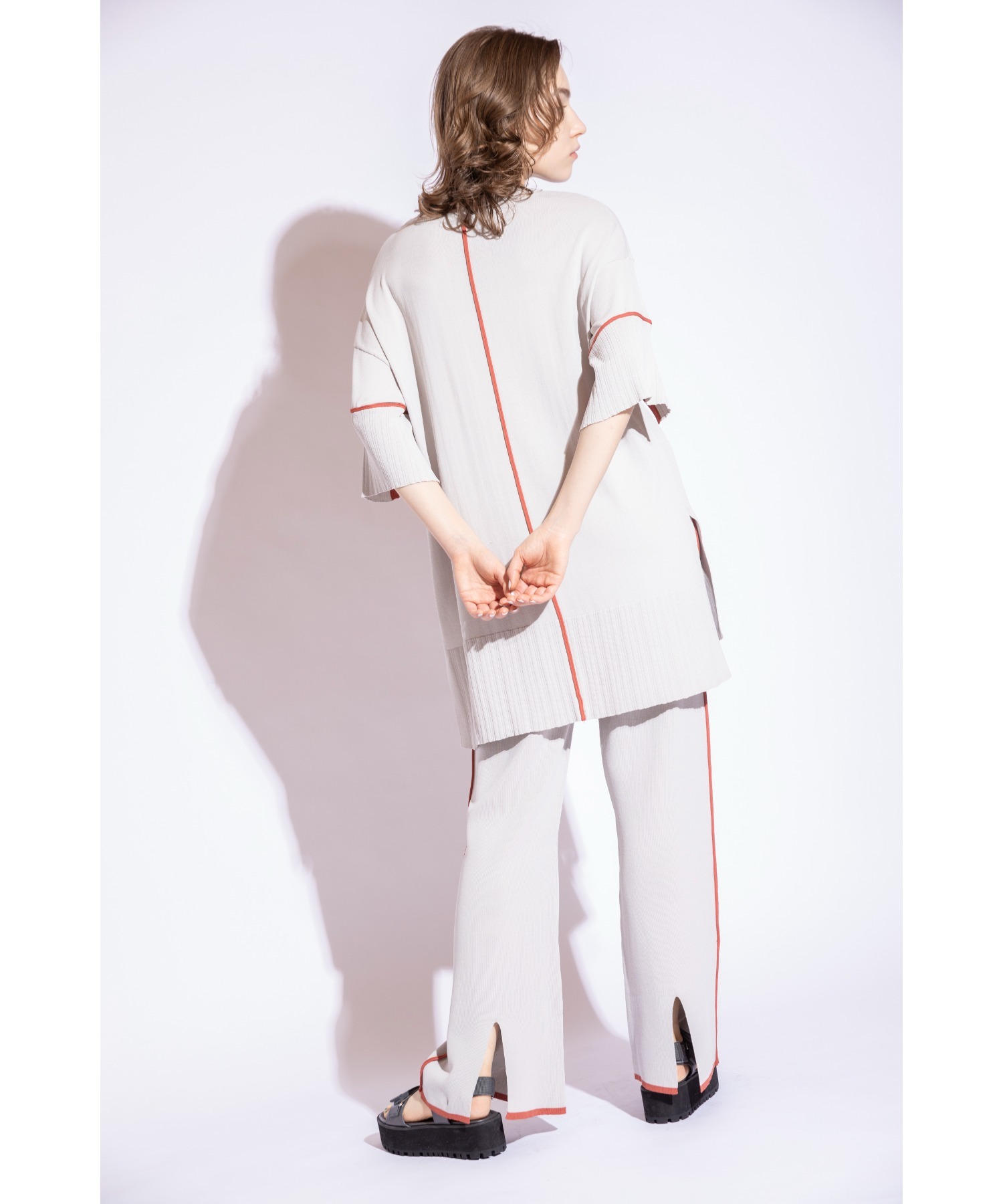 預購 - JP 半喇叭形針織褲