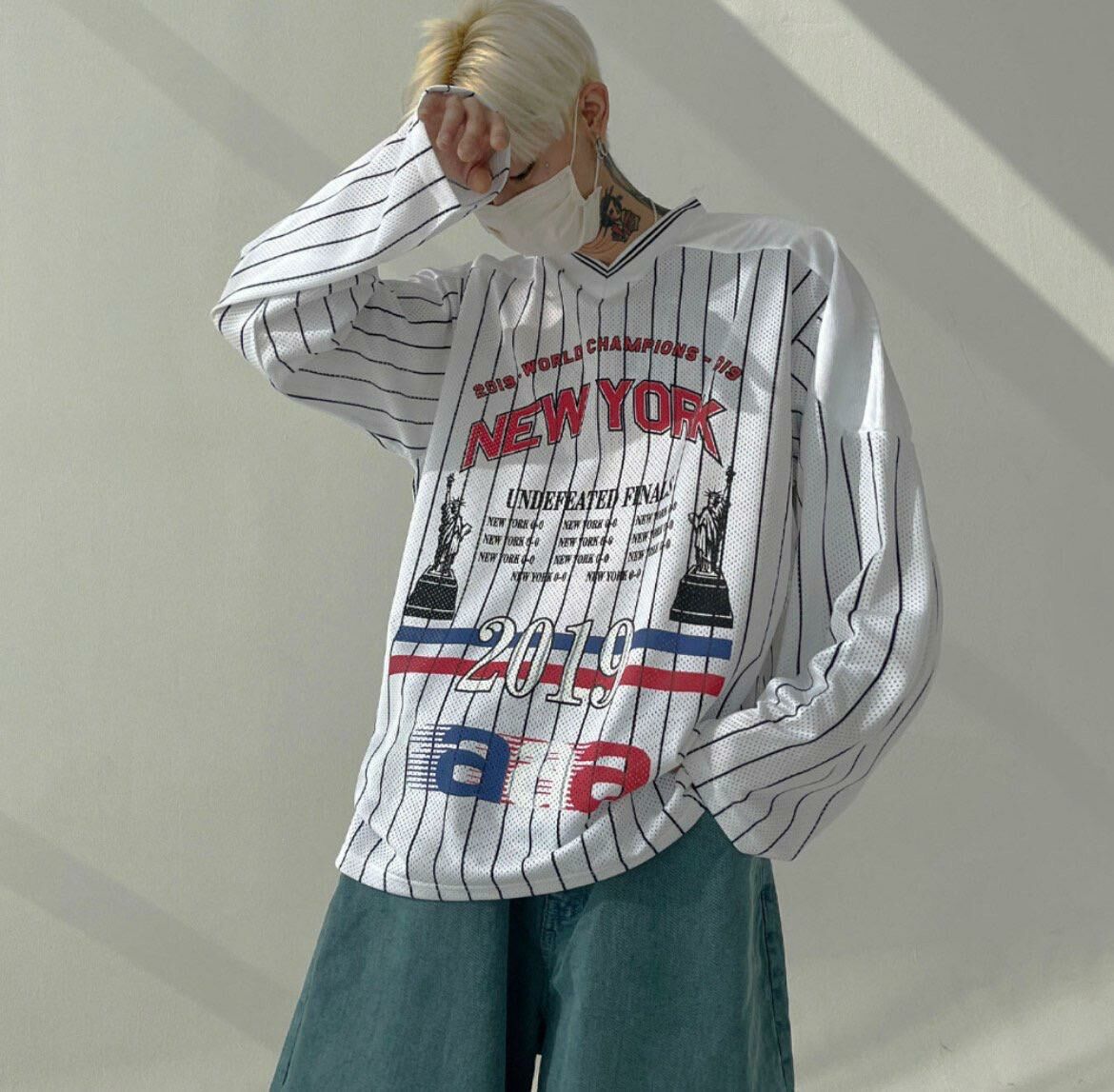 V領英文字數字直間長袖衫 DEAN-028T