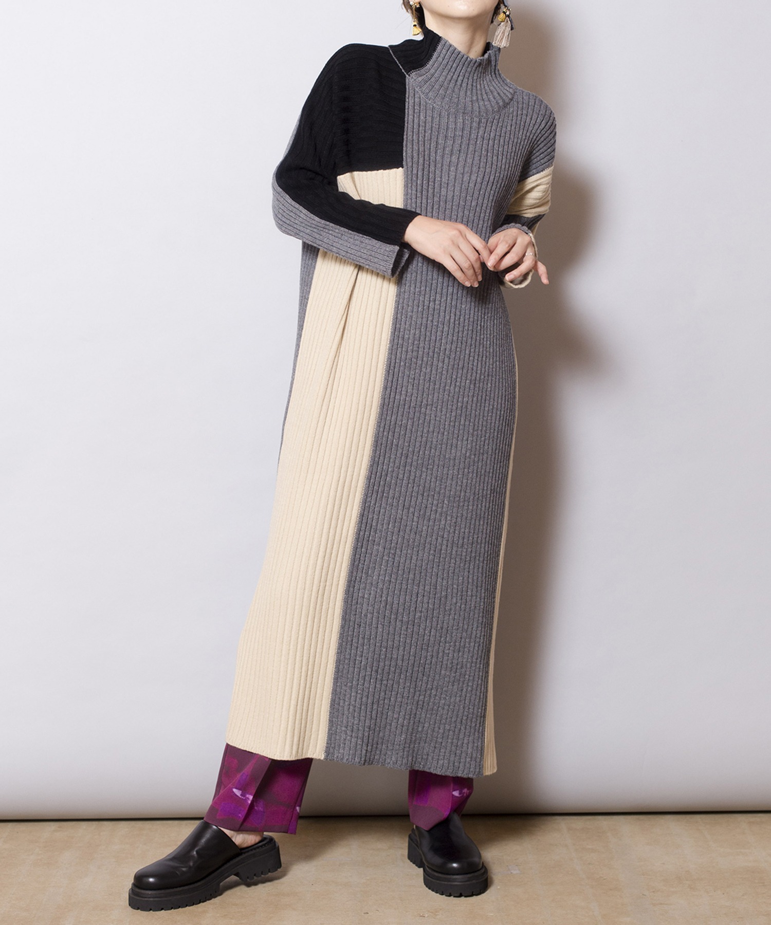 預購 - JP 拼色高領羅紋針織One Piece