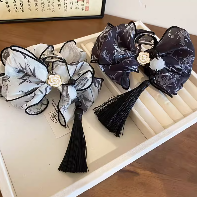 New Chinese-Style Lotus Tassel Hair Claw