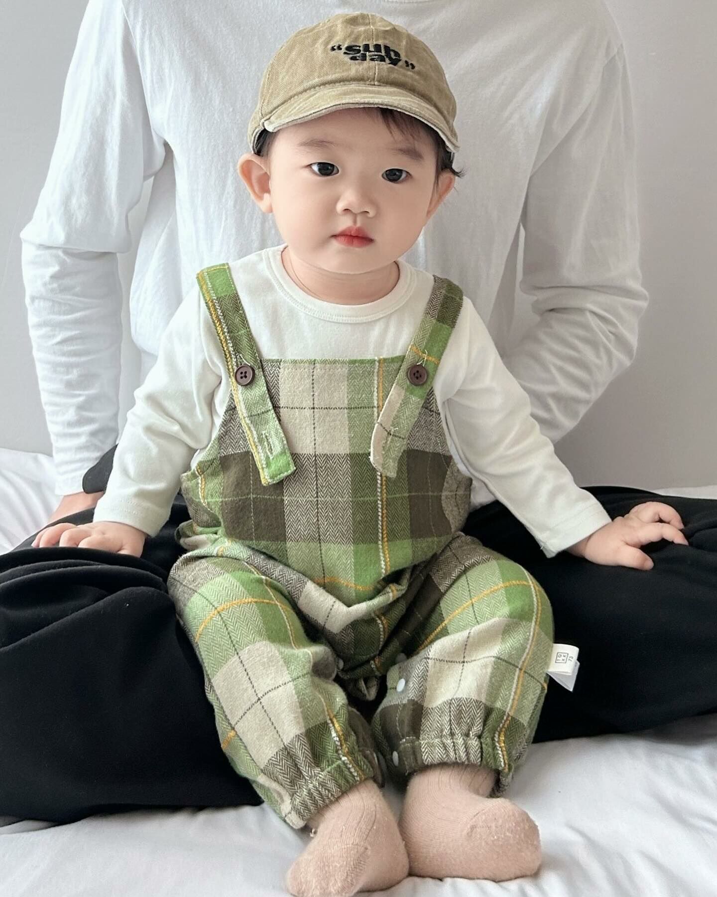 復古色調綠格吊帶褲套裝組