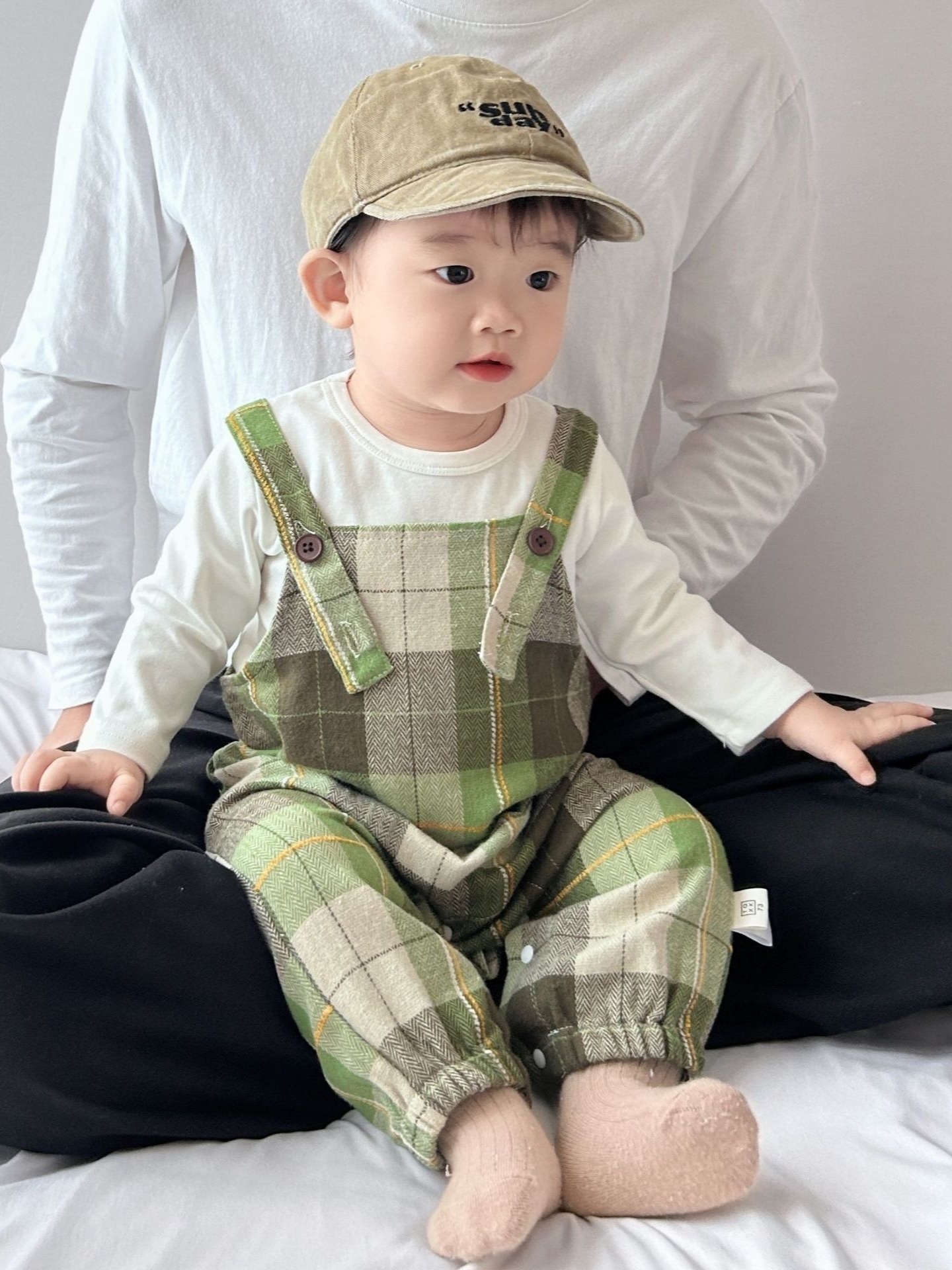 復古色調綠格吊帶褲套裝組