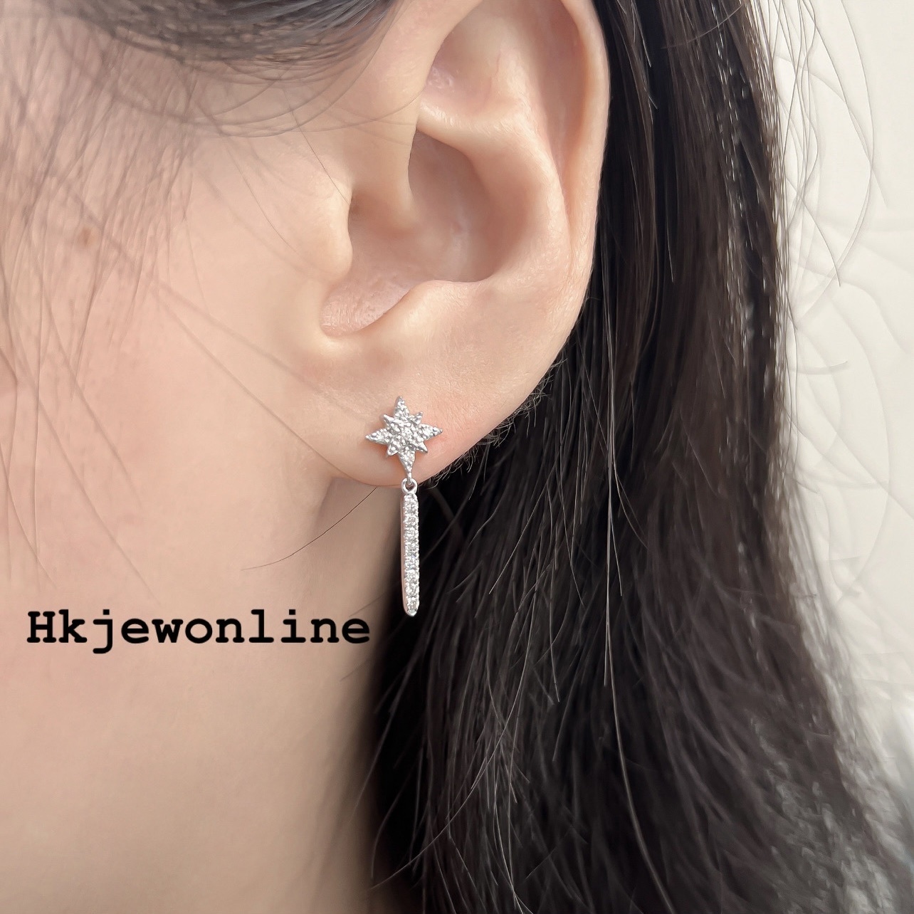 18k white gold Diamond earrings