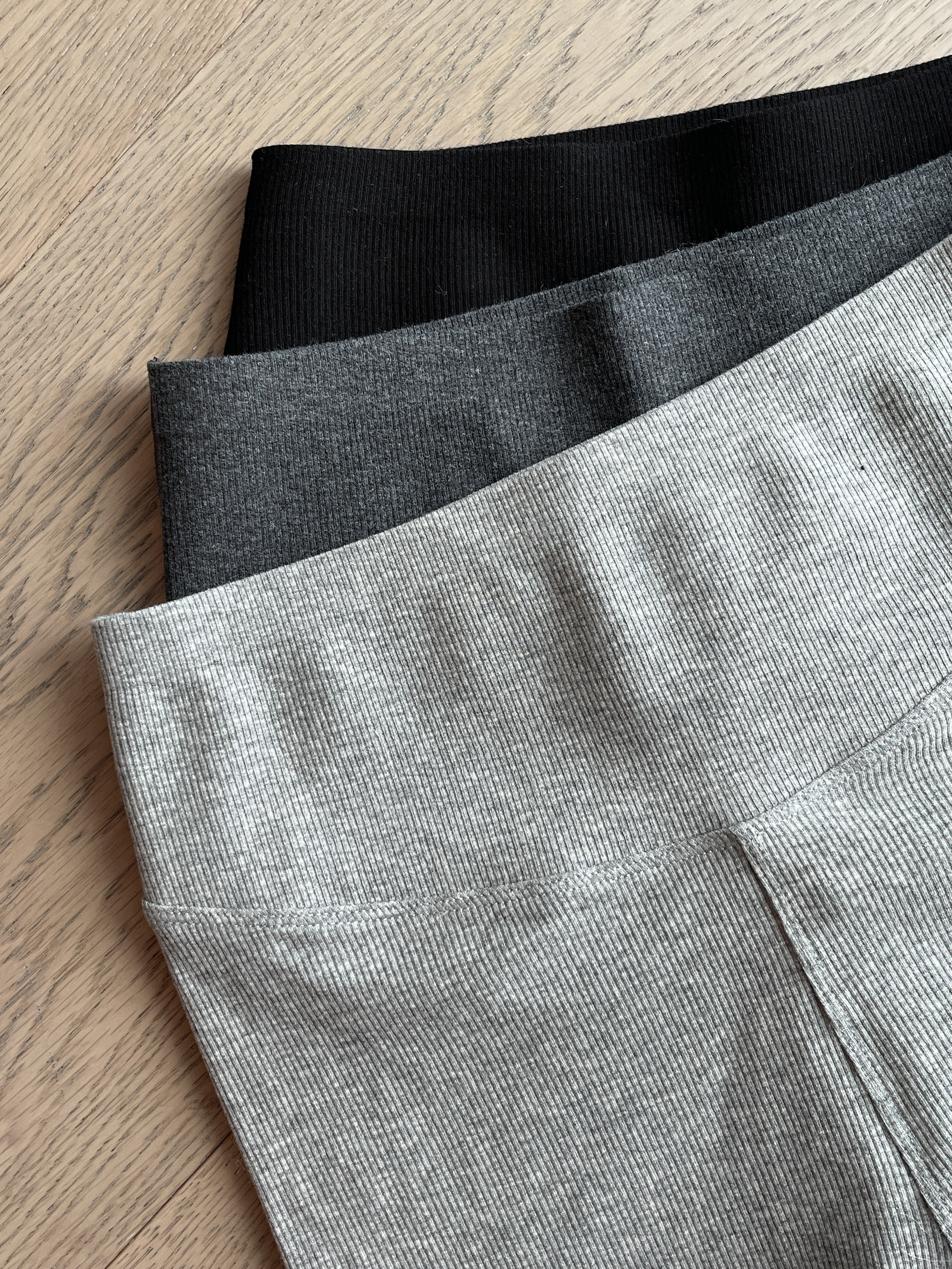 E39 現貨「激優 ! 內搭長褲」