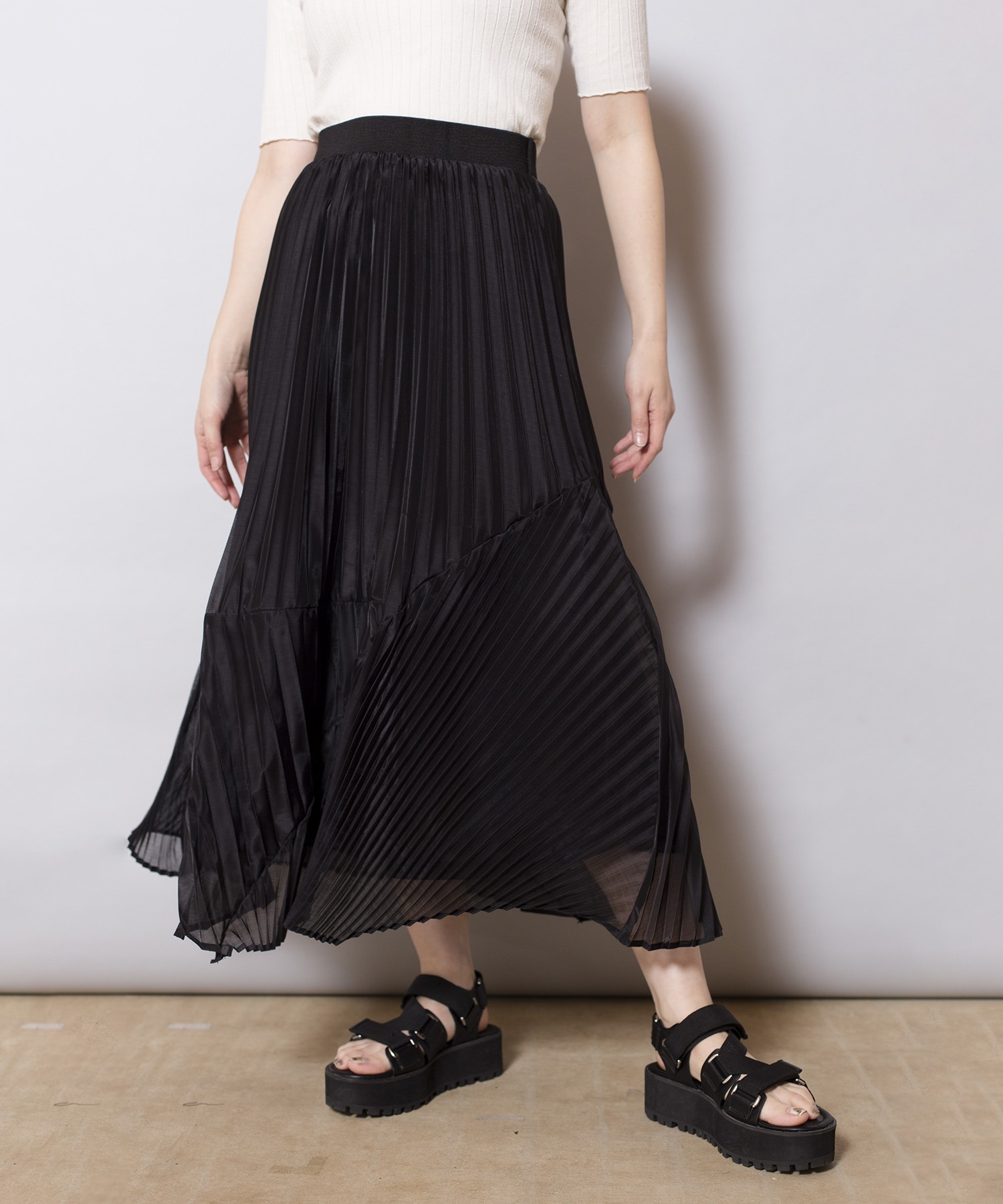 預購 - JP 不規則百褶裙