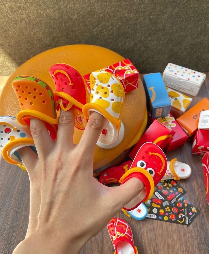 麥當勞 X CROCS 聯名周邊 縮小版迷你洞洞鞋 吊飾盲盒