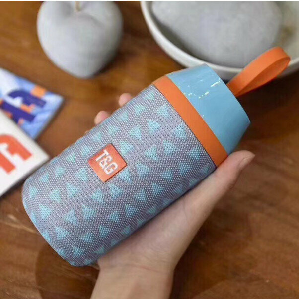 Portable bluetooth speaker (triangular blue)