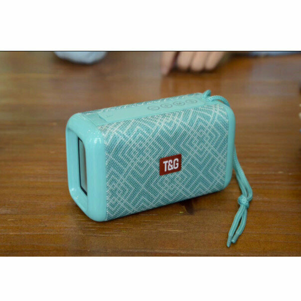 Fabric waterproof bluetooth subwoofer (green)