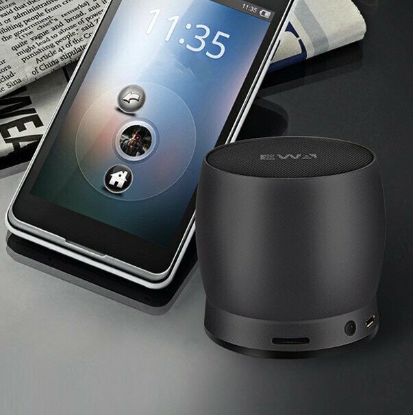 Wireless Bluetooth mini subwoofer (silver gray)