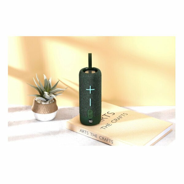 Outdoor portable bluetooth speaker (green)