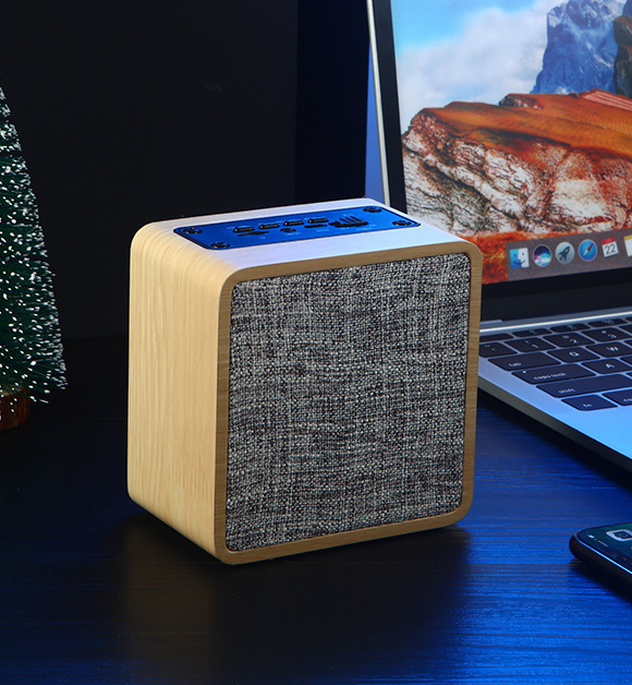 Wireless Fabric Bluetooth Speaker Card Home Multimedia Wooden Audio Yellow Wood Grain (Export Version)