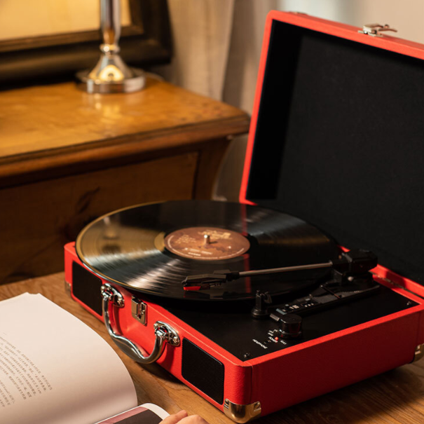 Burn USB Turntable (Red - Vinyl + Bluetooth + USB)