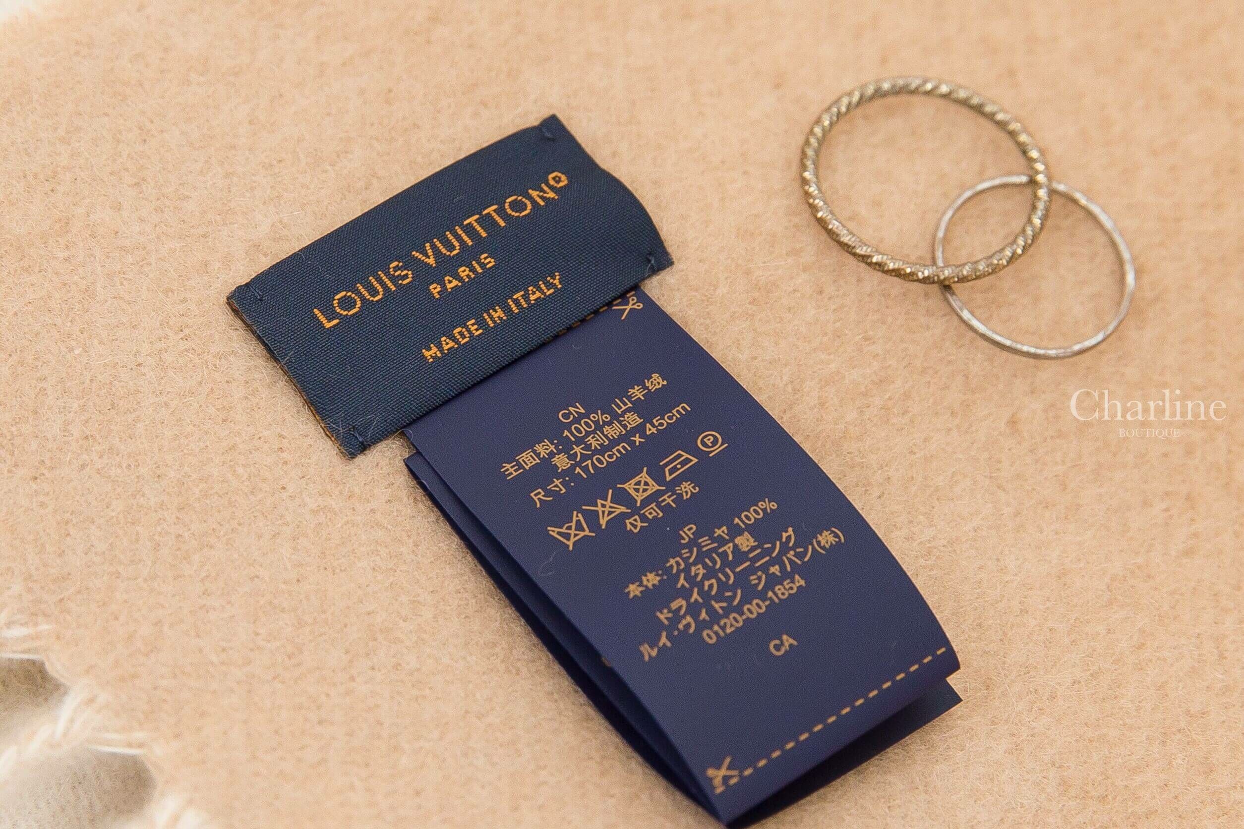 Louis Vuitton Reykjavik Scarf 淺米色拼米色 Logo 喀什米爾流蘇圍巾-Charline Boutique 精品代購