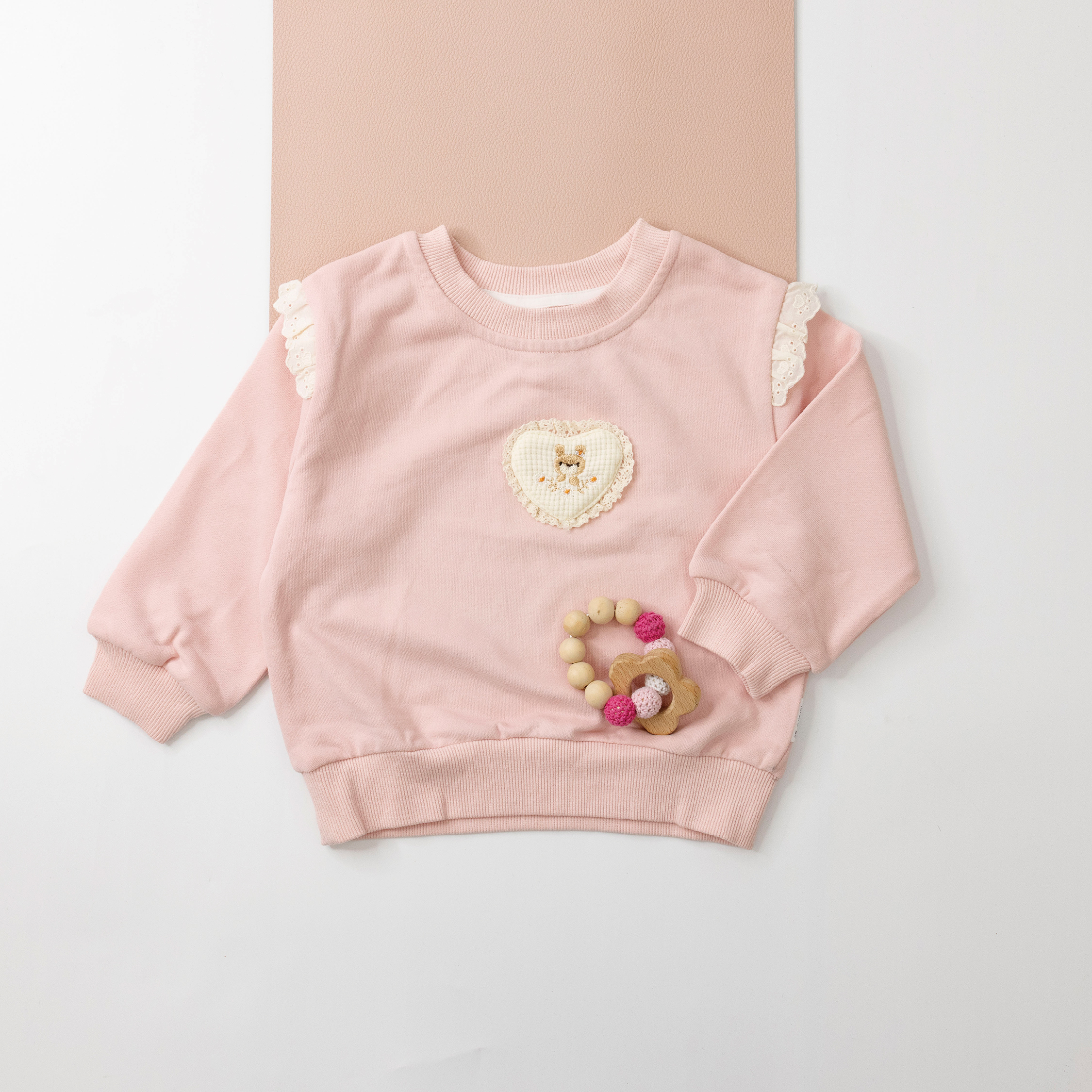 【H35842】心型華夫格兔兔荷葉拼接上衣